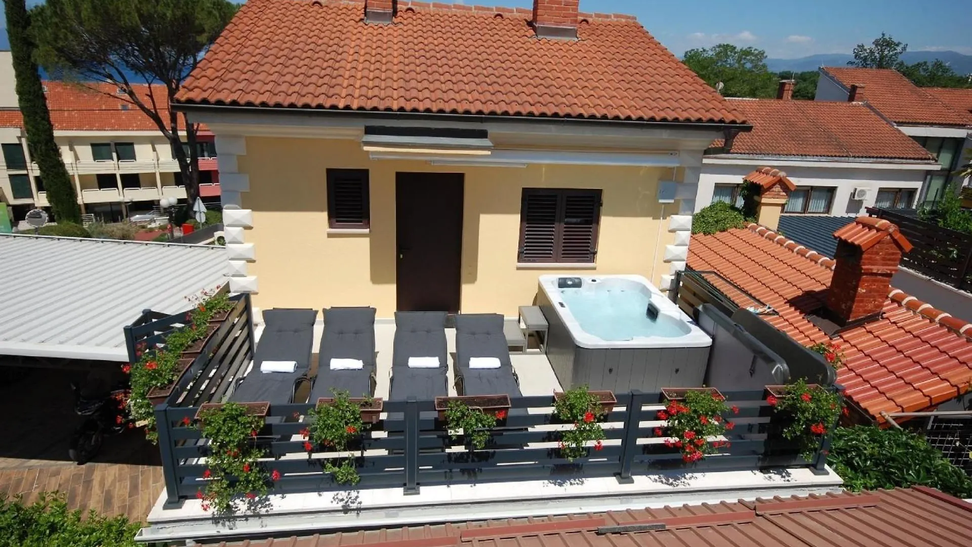 Apartment Ferienwohnung Fuer 4 Personen Ca 40 Qm In Njivice, Kvarner Bucht Krk